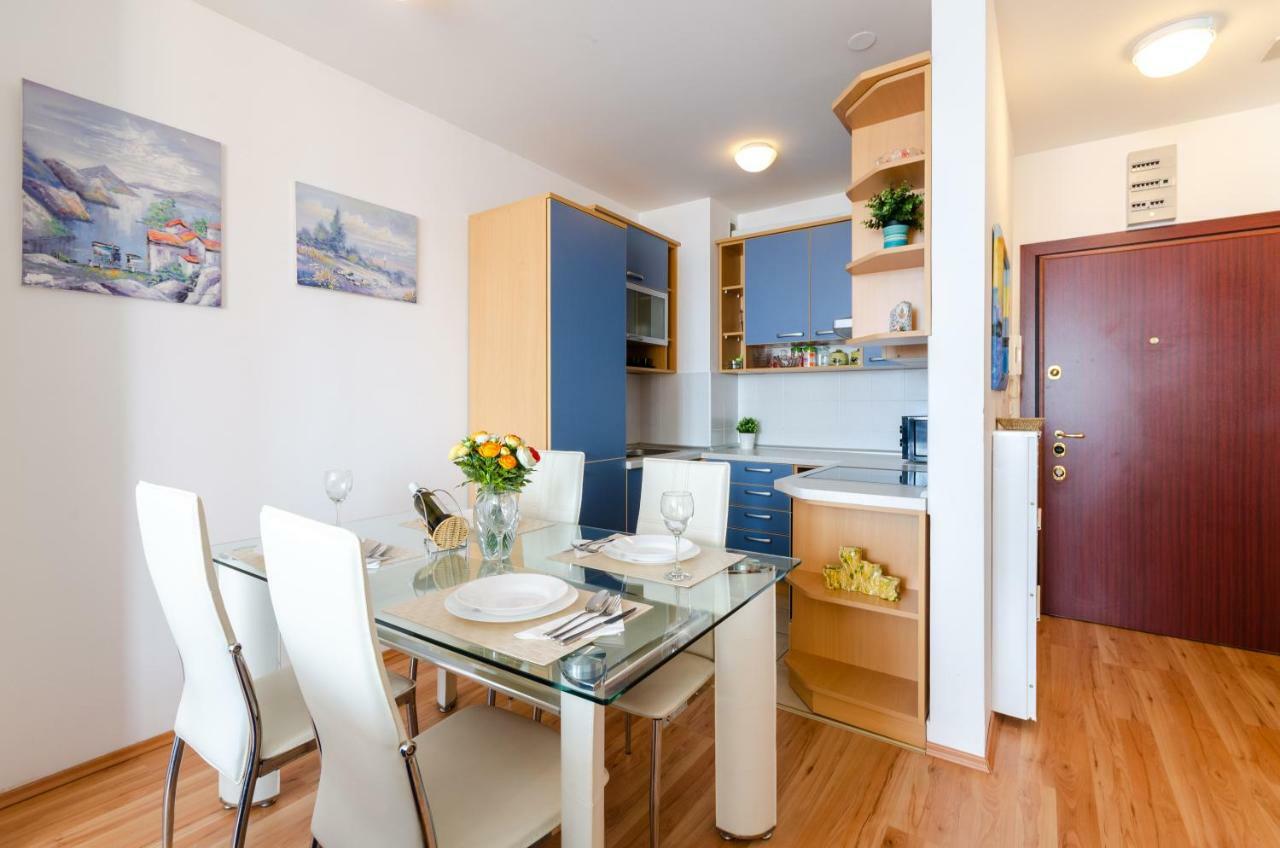 Apartment Tia 茨里克韦尼察 外观 照片